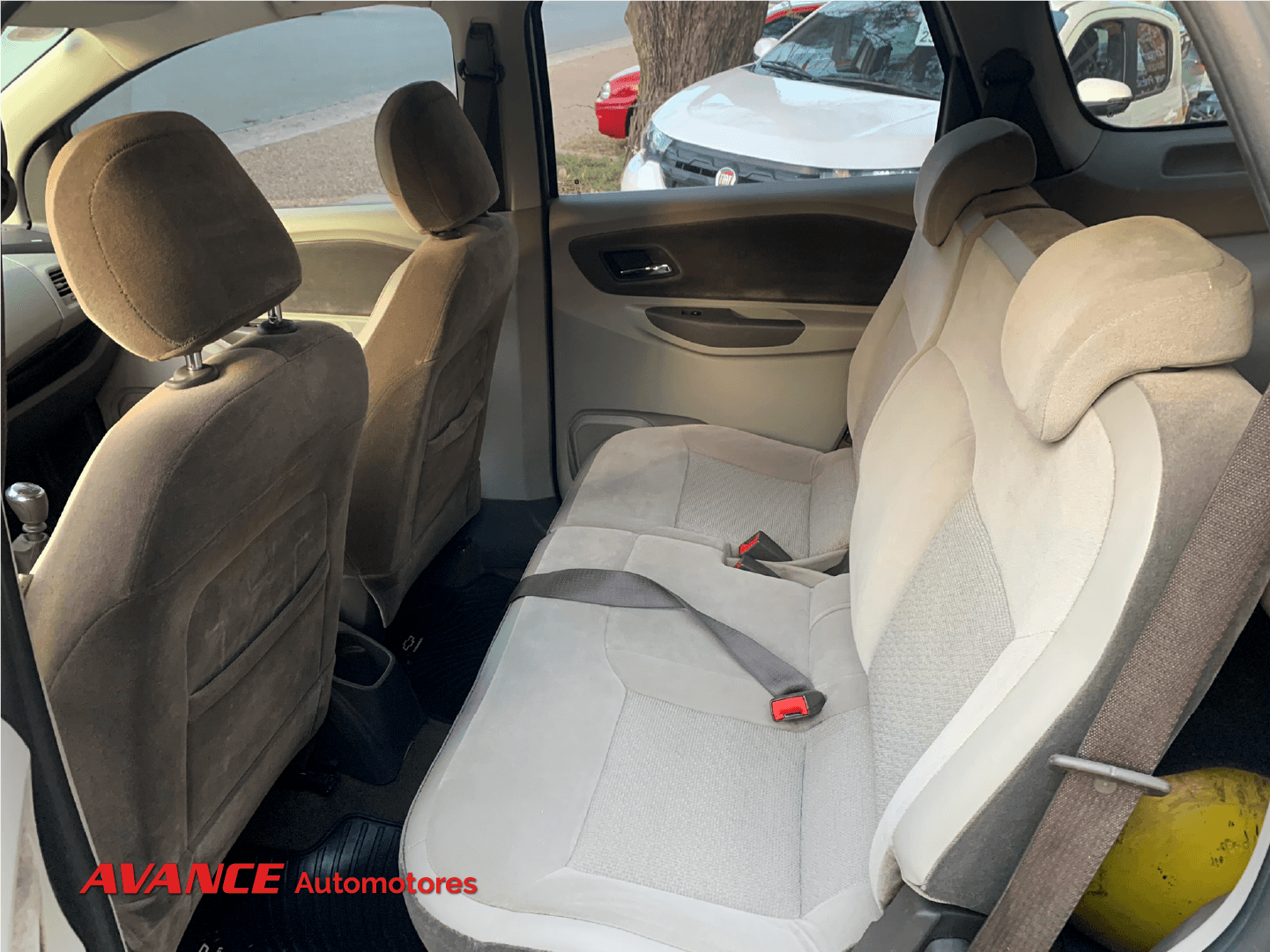 Imágen del vehículo Chevrolet Spin LTZ 5 asientos 1.8